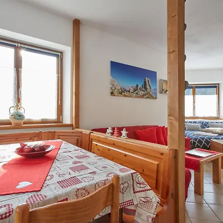 Апартаменты Dolomiti Comfortspace Free Parking